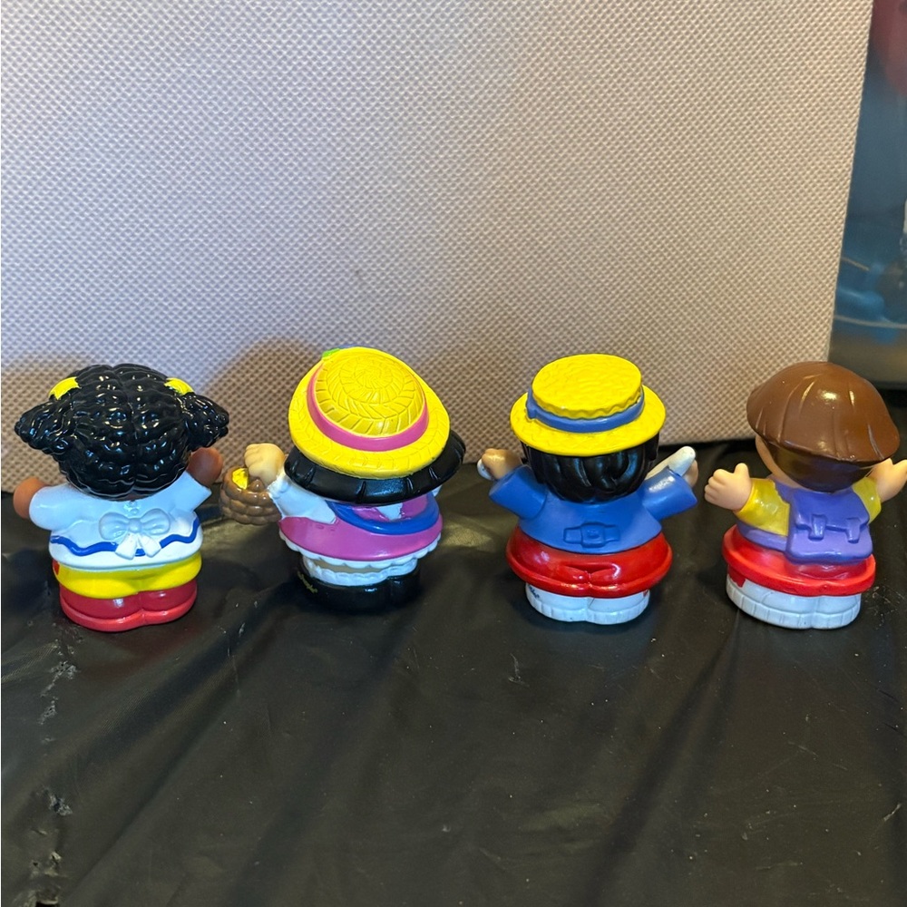 Multicolor Little People Action Figures Set - Picture 2 of 2